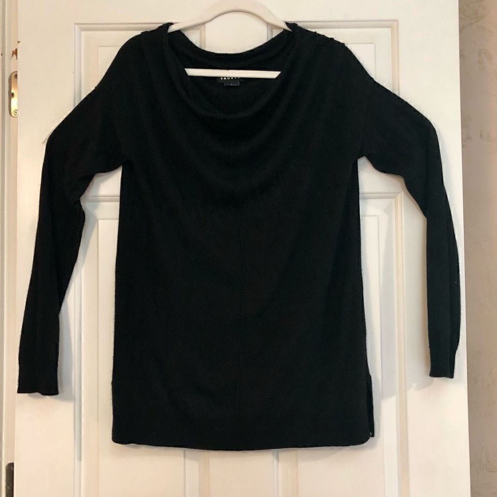 Trouvé Women’s Black Scoop Neck Sweater size Large